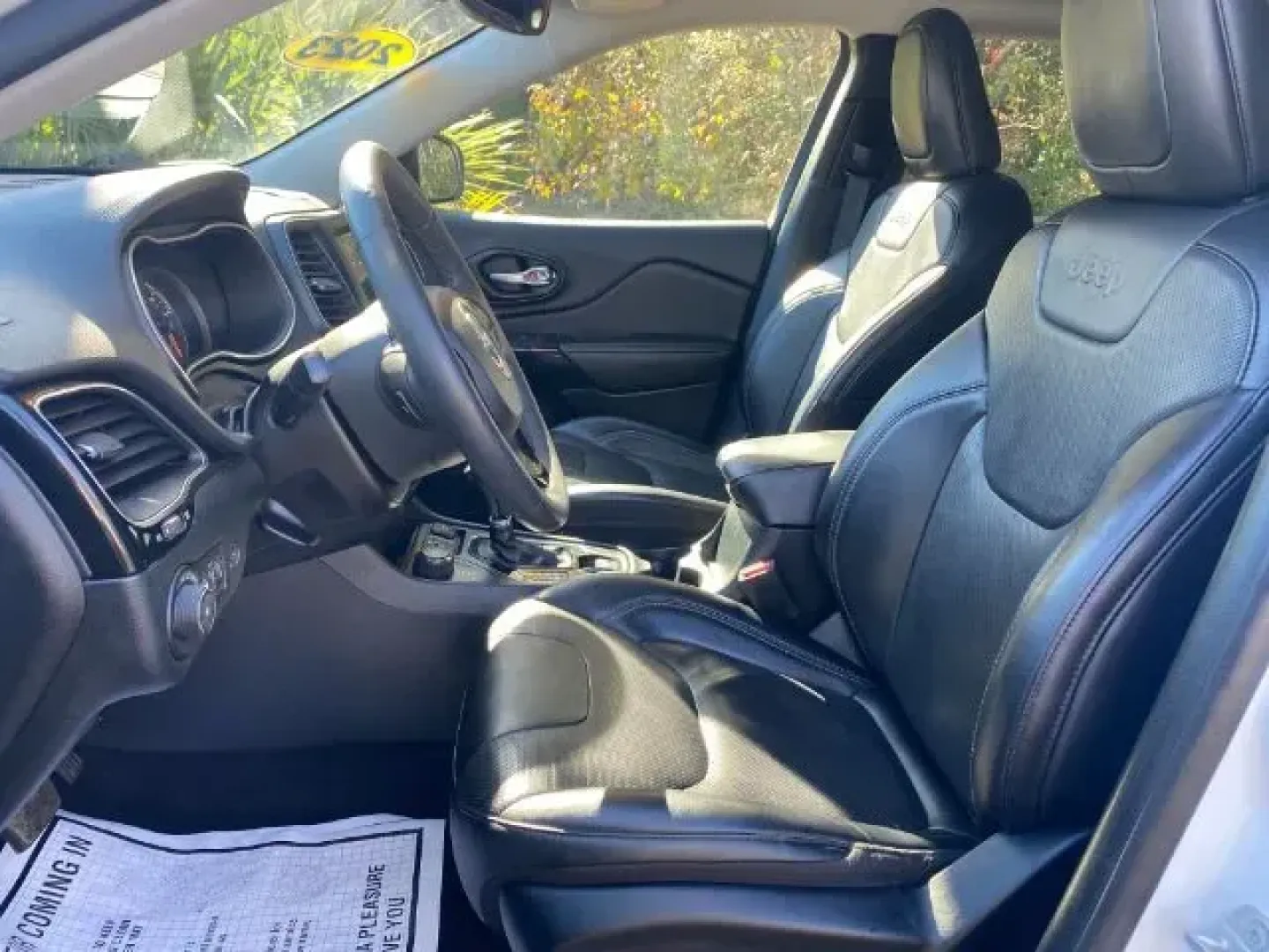 2023 /Black Jeep Cherokee Latitude Lux 4WD (1C4PJMMB7PD) with an 2.4L L4 DOHC 16V engine, 9-Speed Automatic transmission, located at 3598 James B White Hwy South, Whiteville, NC, 28472, (910) 642-3196, 34.294846, -78.732613 - 2023 Jeep Cherokee Latitude Lux 4WD - Photo#6