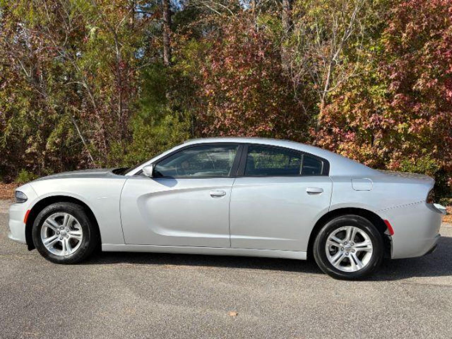 2022 /BLACK LEATHER Dodge Charger SXT (2C3CDXBGXNH) with an 3.6L V6 DOHC 24V engine, 8-Speed Automatic transmission, located at 2761 East Hwy 501, Conway, SC, 29526, (843) 331-1151, 33.781528, -78.989883 - 2022 Dodge Charger SXT - Photo#1