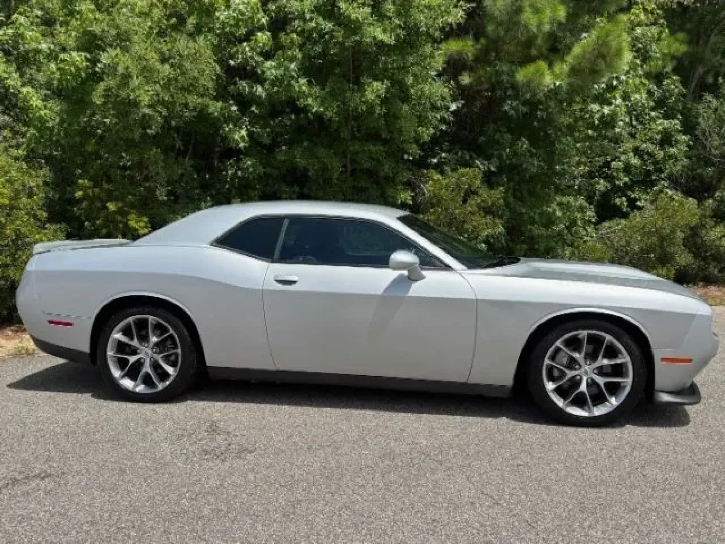 2022 Dodge Challenger GT (2C3CDZJG3NH) with an 3.6L V6 DOHC 24V engine, 8-Speed Automatic transmission, located at 2761 East Hwy 501, Conway, SC, 29526, (843) 331-1151, 33.781528, -78.989883 - Unleash your inner road warrior with the stunning **2022 Dodge Challenger GT**, now available at **Car City - Conway**, your trusted pre-owned vehicle dealer located at **2761 East Hwy 501, Conway, SC 29526**. Perfectly suited for those who crave performance and style, this coupe is an ideal choice - Photo#3