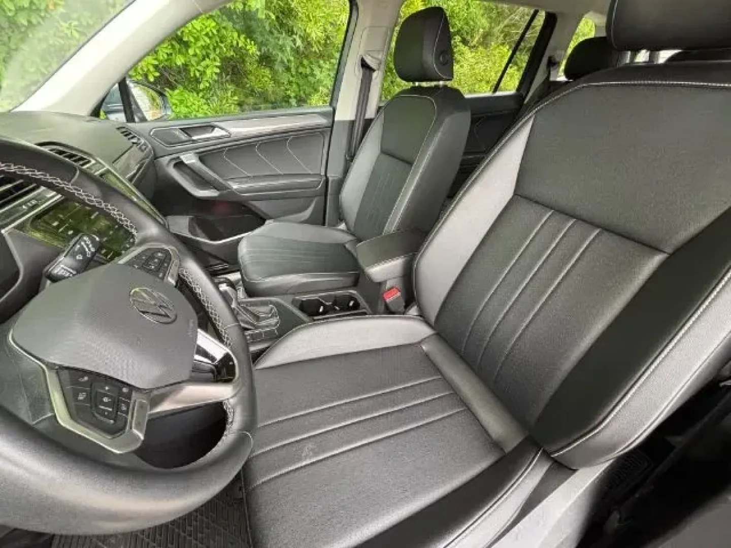 2022 /BLACK LEATHER Volkswagen Tiguan SE (3VV3B7AX6NM) with an 2.0L L4 DOHC 16V TURBO engine, 8-Speed Automatic transmission, located at 9146 Ocean Hwy West, Calabash, NC, 28467, (910) 579-1110, 33.928635, -78.576157 - 2022 Volkswagen Tiguan SE - Photo#7