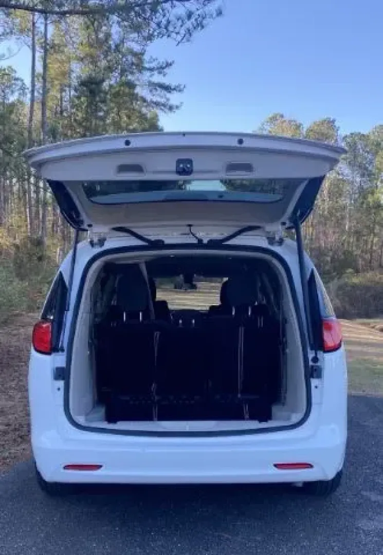 2022 /BLACK Chrysler Voyager LX (2C4RC1CGXNR) with an 3.6L V6 DOHC 24V engine, 9-Speed Automatic transmission, located at 9146 Ocean Hwy West, Calabash, NC, 28467, (910) 579-1110, 33.928635, -78.576157 - 2022 Chrysler Voyager LX - Photo#9
