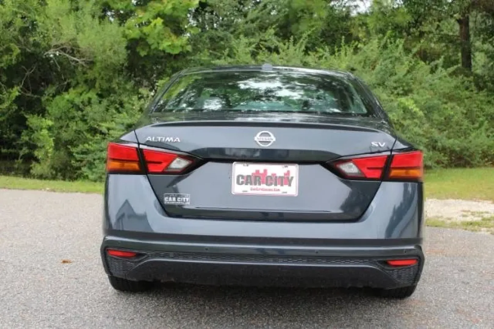 2022 /Charcoal Nissan Altima 2.5 SV (1N4BL4DV6NN) with an 2.5L L4 DOHC 16V engine, Continuously Variabl transmission, located at 3598 James B White Hwy South, Whiteville, NC, 28472, (910) 642-3196, 34.294846, -78.732613 - Looking for the perfect blend of style, comfort, and performance? Look no further than this stunning 2022 Nissan Altima 2.5 SV, now available at Car City - Whitesville. Ideal for those long commuter journeys or weekend adventures, this sedan is not just a mode of transport-it's a lifestyle upgrade. - Photo#2