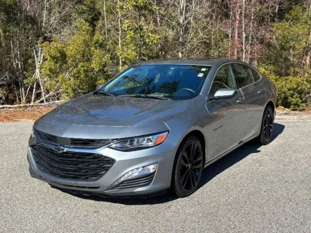 photo of 2023 Chevrolet Malibu 2LT