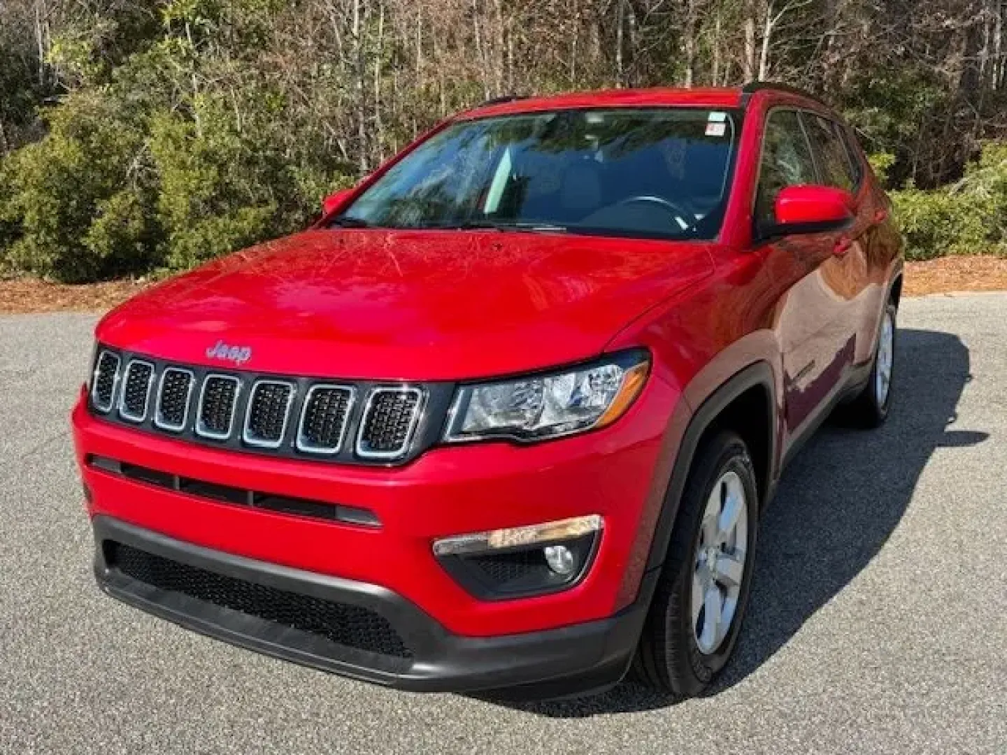 2018 /Black, vinyl/cloth Jeep Compass Latitude FWD (3C4NJCBB8JT) with an 2.4L L4 DOHC 16V engine, located at 2761 East Hwy 501, Conway, SC, 29526, (843) 331-1151, 33.781528, -78.989883 - Are you searching for an adventure-ready vehicle that can keep up with your active lifestyle? Look no further than this stunning 2018 Jeep Compass Latitude FWD, available now at Car City - Conway! With its sporty design and robust capabilities, this SUV is perfect for weekend getaways, daily commute - Photo#0
