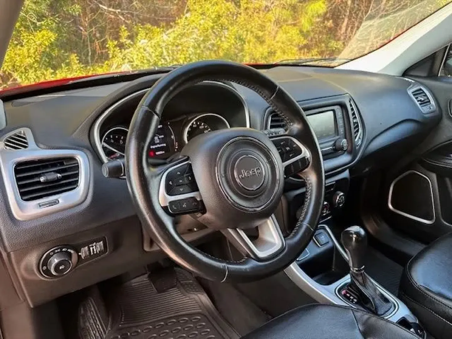 2018 /Black, vinyl/cloth Jeep Compass Latitude FWD (3C4NJCBB8JT) with an 2.4L L4 DOHC 16V engine, located at 2761 East Hwy 501, Conway, SC, 29526, (843) 331-1151, 33.781528, -78.989883 - Are you searching for an adventure-ready vehicle that can keep up with your active lifestyle? Look no further than this stunning 2018 Jeep Compass Latitude FWD, available now at Car City - Conway! With its sporty design and robust capabilities, this SUV is perfect for weekend getaways, daily commute - Photo#9