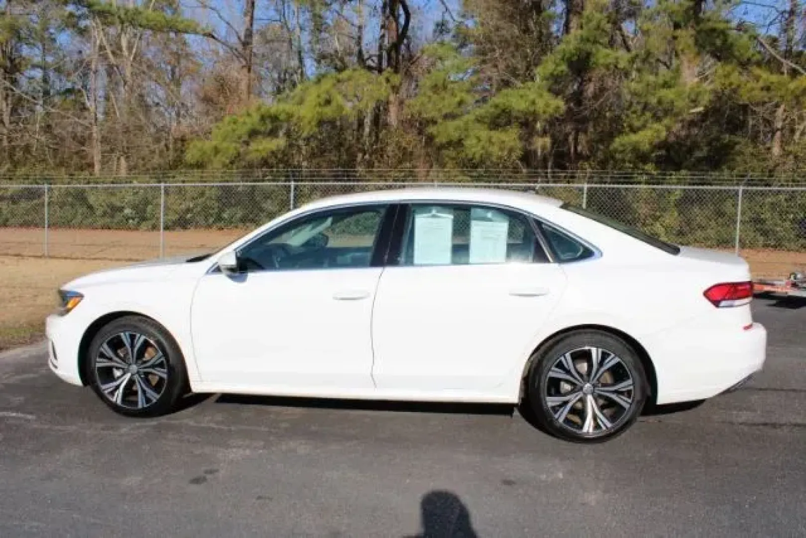 2022 Volkswagen Passat SE (1VWSA7A32NC) with an 2.0L L4 DOHC 16V engine, 6-Speed Automatic transmission, located at 9146 Ocean Hwy West, Calabash, NC, 28467, (910) 579-1110, 33.928635, -78.576157 - ### Discover Your Next Adventure with the 2022 Volkswagen Passat SE at Car City - Whitesville<br /> <br /> Are you ready to elevate your driving experience? Whether you're commuting to work, taking the kids to soccer practice, or planning a weekend getaway, the 2022 Volkswagen Passat SE is the perfe - Photo#3
