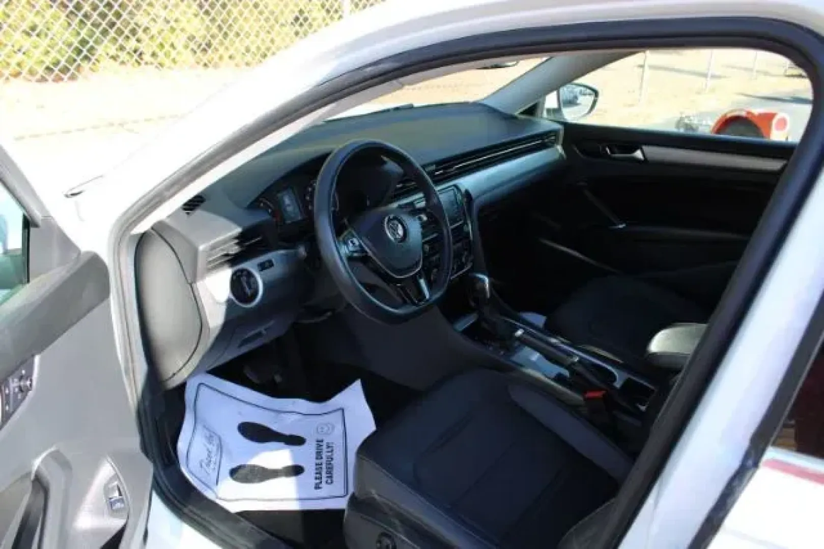 2022 Volkswagen Passat SE (1VWSA7A32NC) with an 2.0L L4 DOHC 16V engine, 6-Speed Automatic transmission, located at 9146 Ocean Hwy West, Calabash, NC, 28467, (910) 579-1110, 33.928635, -78.576157 - ### Discover Your Next Adventure with the 2022 Volkswagen Passat SE at Car City - Whitesville<br /> <br /> Are you ready to elevate your driving experience? Whether you're commuting to work, taking the kids to soccer practice, or planning a weekend getaway, the 2022 Volkswagen Passat SE is the perfe - Photo#7