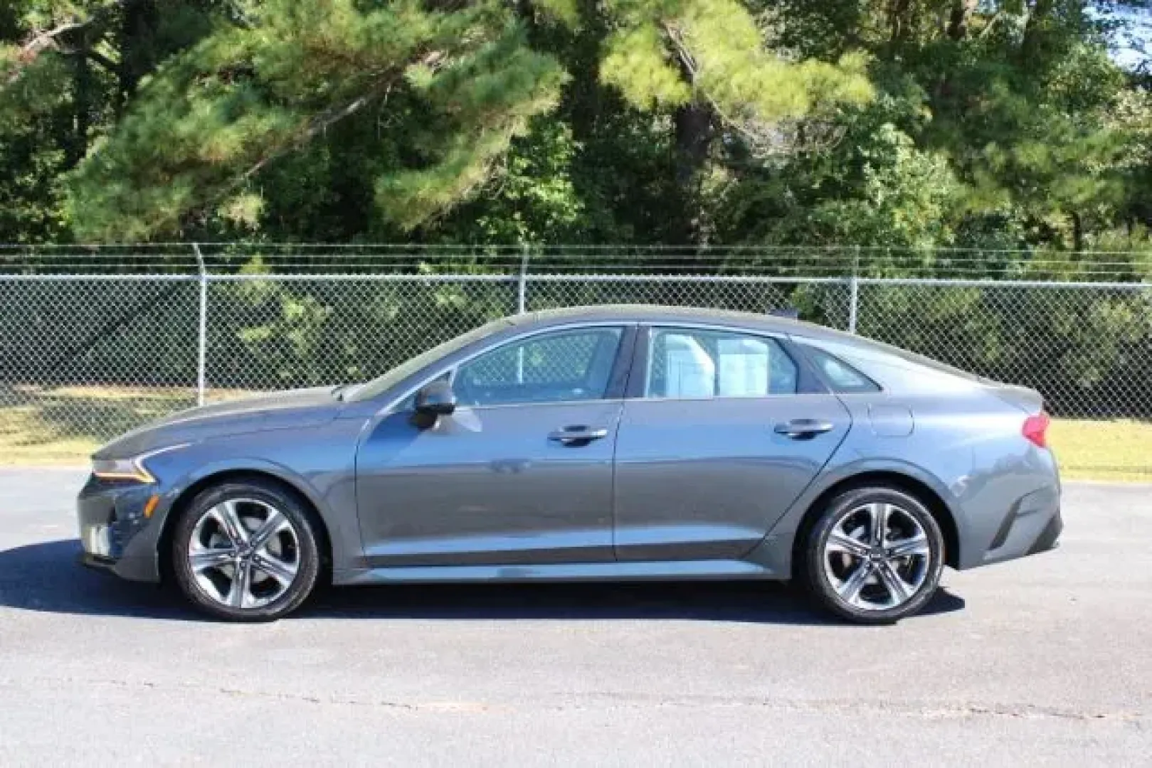 2021 Kia K5 EX (5XXG34J20MG) with an 1.6L L4 DOHC 16V engine, 8-Speed Automatic transmission, located at 9146 Ocean Hwy West, Calabash, NC, 28467, (910) 579-1110, 33.928635, -78.576157 - 2021 Kia K5 EX - Photo#3