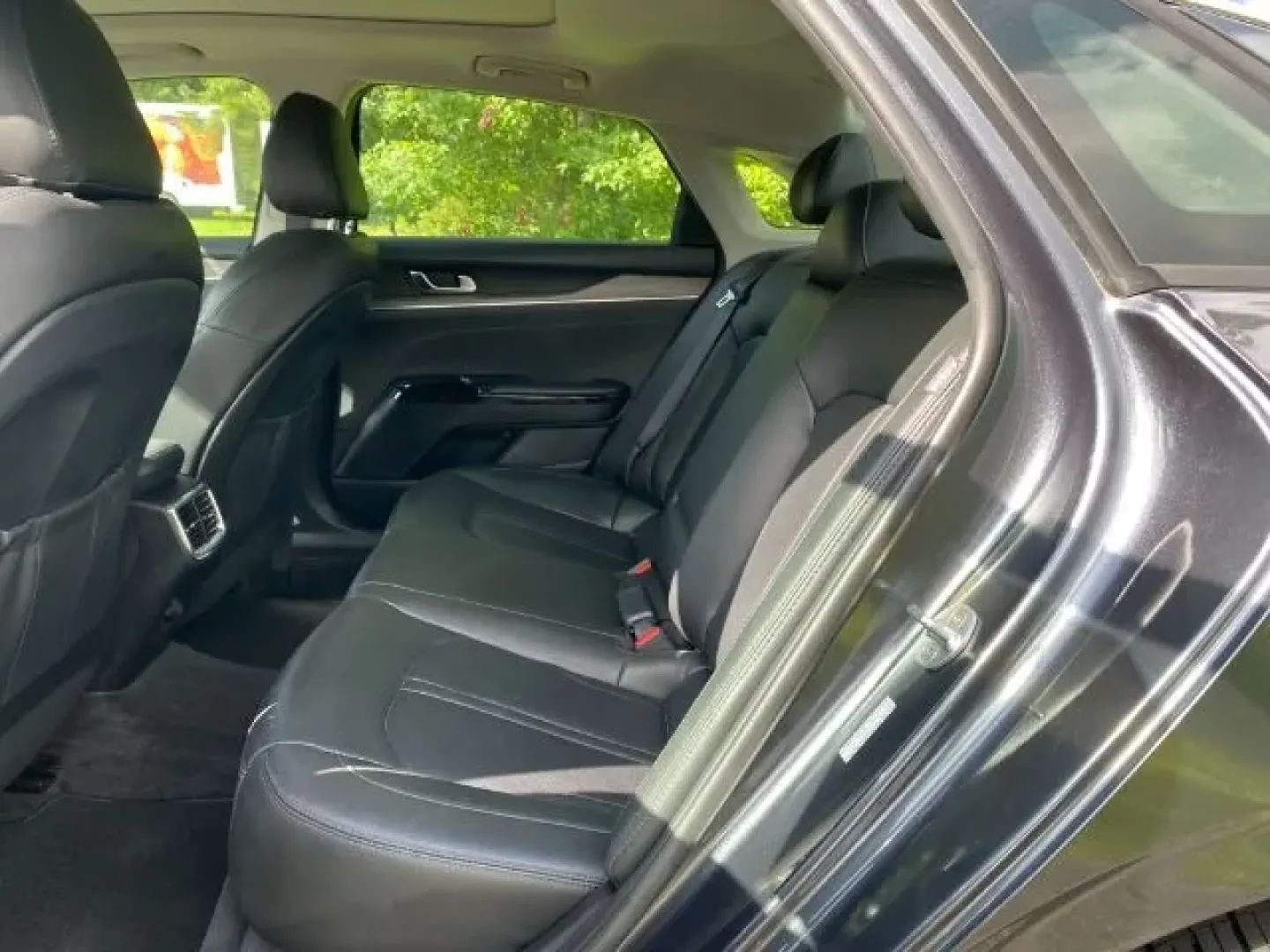 2021 Kia K5 EX (5XXG34J20MG) with an 1.6L L4 DOHC 16V engine, 8-Speed Automatic transmission, located at 9146 Ocean Hwy West, Calabash, NC, 28467, (910) 579-1110, 33.928635, -78.576157 - **Elevate Your Daily Commute with the 2021 Kia K5 EX A Sedan Built for Life's Journeys!**<br /> <br /> Are you ready to transform your daily commute or weekend getaways into a stylish and comfortable experience? The 2021 Kia K5 EX is the perfect solution for anyone looking for a blend of practicali - Photo#5