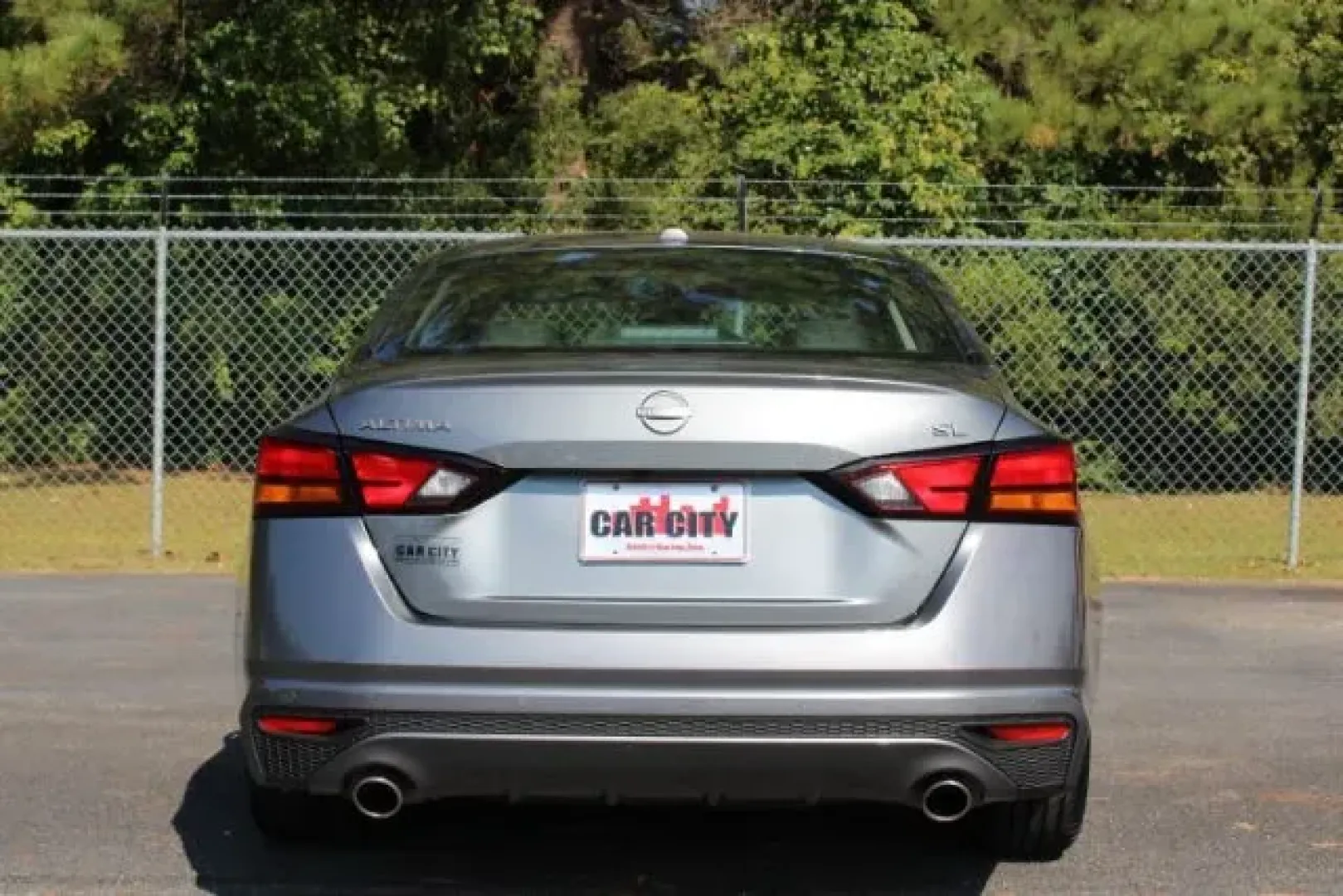 2023 Nissan Altima 2.5 SL (1N4BL4EV8PN) with an 2.5L L4 DOHC 16V engine, Continuously Variable Transmission transmission, located at 3598 James B White Hwy South, Whiteville, NC, 28472, (910) 642-3196, 34.294846, -78.732613 - 2023 Nissan Altima 2.5 SL - Photo#2