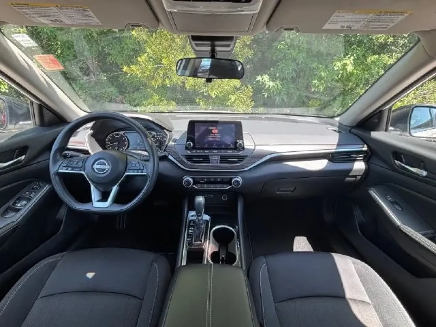 2024 Nissan Altima 2.5 SV (1N4BL4DV3RN) with an 2.5L L4 DOHC 16V engine, Continuously Variable Transmission transmission, located at 2761 East Hwy 501, Conway, SC, 29526, (843) 331-1151, 33.781528, -78.989883 - **Discover Your Next Adventure with the 2024 Nissan Altima at Car City - Conway!**<br /> <br /> Are you searching for the perfect blend of style, comfort, and efficiency for your daily commute or weekend getaways? Look no further than this stunning 2024 Nissan Altima, available now at Car City - Con - Photo#8