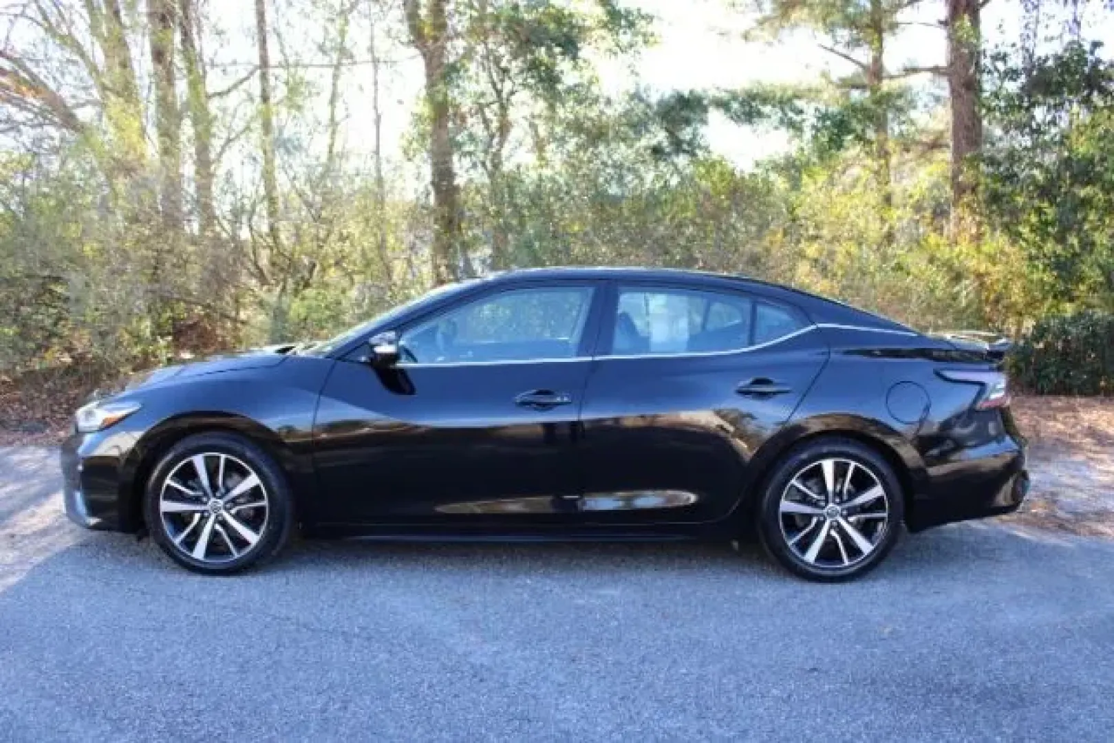 2021 /BLACK LEATHER Nissan Maxima 3.5 SV (1N4AA6CV1MC) with an 3.5L V6 DOHC 24V engine, Continuously Variabl transmission, located at 9146 Ocean Hwy West, Calabash, NC, 28467, (910) 579-1110, 33.928635, -78.576157 - **Experience Unmatched Comfort and Style with the 2021 Nissan Maxima at Car City - Calabash!**<br /> <br /> Are you in search of a vehicle that perfectly balances luxury, performance, and practicality? Look no further than the stunning 2021 Nissan Maxima, a sedan designed for those who refuse to com - Photo#4