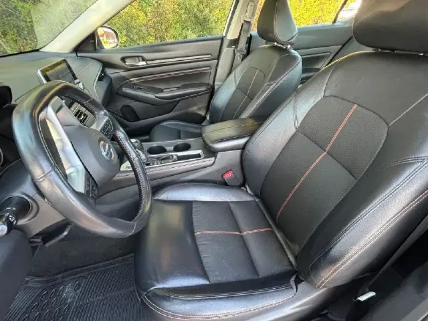 2022 /Sport Nissan Altima 2.5 SR (1N4BL4CV1NN) with an 2.5L L4 DOHC 16V engine, Continuously Variable Transmission transmission, located at 2761 East Hwy 501, Conway, SC, 29526, (843) 331-1151, 33.781528, -78.989883 - **Explore Life in Style with the 2022 Nissan Altima 2.5 SR at Car City - Conway!**<br /> <br /> Are you ready to elevate your driving experience? Whether you're commuting to work, running errands around Conway, or planning a weekend getaway, the 2022 Nissan Altima 2.5 SR is your perfect ride. With a - Photo#7