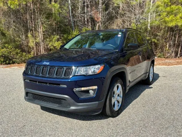 photo of 2019 Jeep Compass Latitude FWD