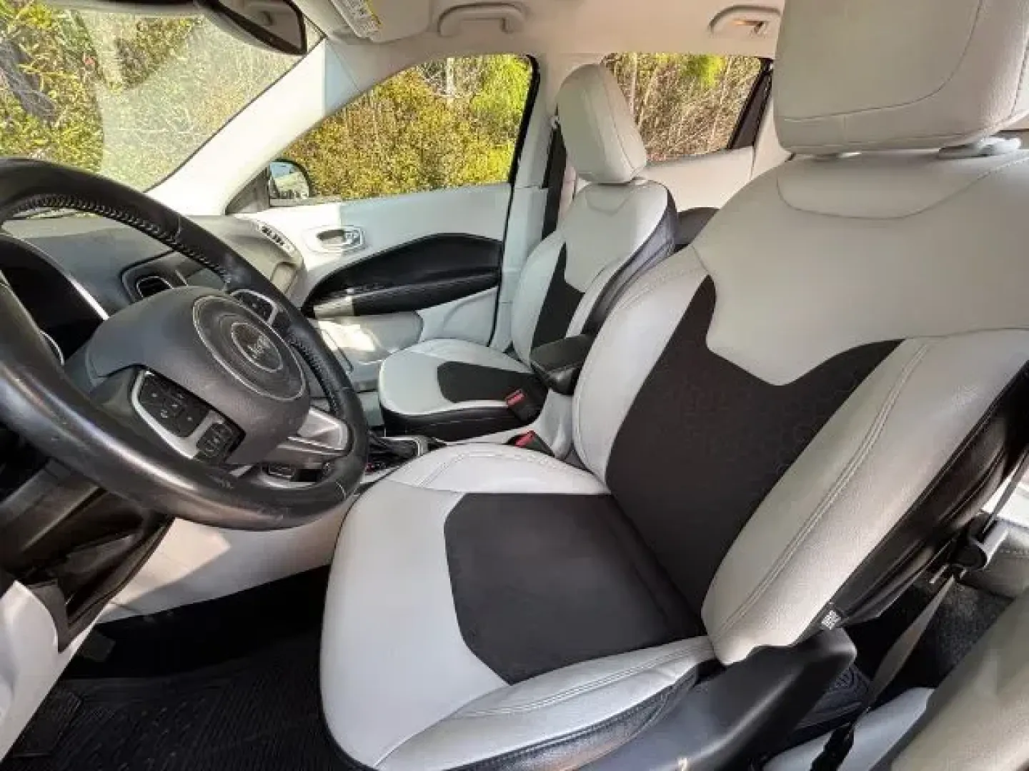 2019 /tan leather Jeep Compass Latitude FWD (3C4NJCBB8KT) with an 2.4L L4 DOHC 16V engine, located at 9146 Ocean Hwy West, Calabash, NC, 28467, (910) 579-1110, 33.928635, -78.576157 - 2019 Jeep Compass Latitude FWD - Photo#7