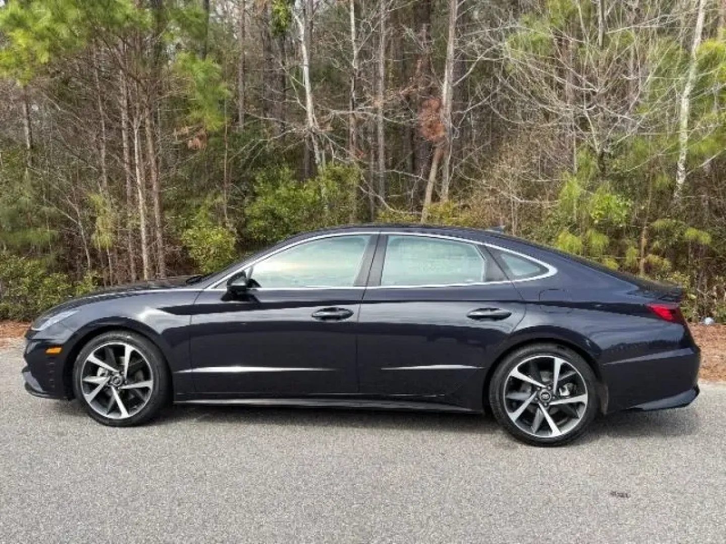 2023 /DARK GRAY LEATHER Hyundai Sonata SEL Plus (KMHL44J24PA) with an Other engine, located at 9146 Ocean Hwy West, Calabash, NC, 28467, (910) 579-1110, 33.928635, -78.576157 - **Elevate Your Daily Drive with the 2023 Hyundai Sonata SEL Plus from Car City - Whitesville!**<br /> <br /> Are you in the market for a vehicle that seamlessly blends style, comfort, and advanced technology? Whether you're commuting to work, shuttling the kids around, or planning weekend adventures - Photo#1