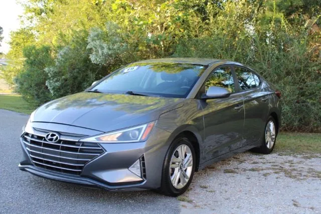 photo of 2019 Hyundai Elantra SEL