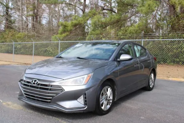 photo of 2019 Hyundai Elantra SEL