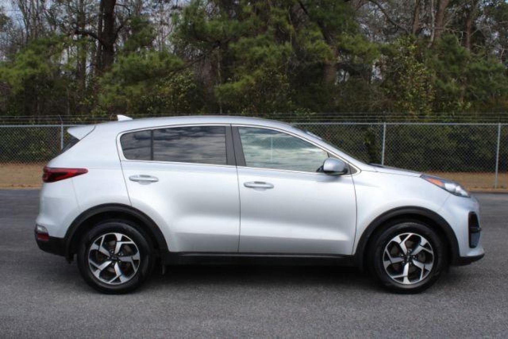 2021 Kia Sportage LX FWD (KNDPM3AC2M7) with an 2.4L V6 DOHC 24V engine, 6-Speed Automatic transmission, located at 9146 Ocean Hwy West, Calabash, NC, 28467, (910) 579-1110, 33.928635, -78.576157 - 2021 Kia Sportage LX FWD - Photo#3