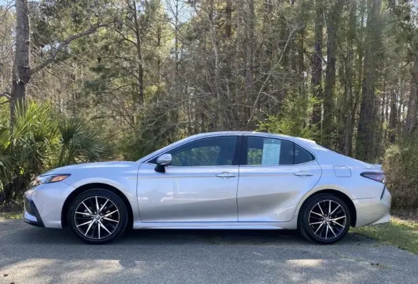 2023 /Black Toyota Camry SE | SE Nightshade Edition | SE Nightshade Edition (4T1G11AK9PU) with an 2.5L I-4 port/direct injection engine, located at 2761 East Hwy 501, Conway, SC, 29526, (843) 331-1151, 33.781528, -78.989883 - 2023 Toyota Camry SE | SE Nightshade Edition | SE Nightshade Edition - Photo#2
