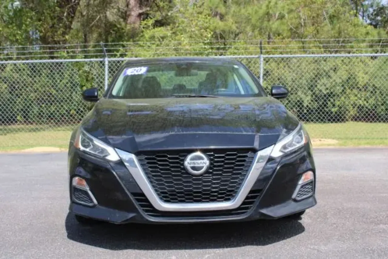 2020 Nissan Altima 2.5 SR (1N4BL4CV7LC) with an 2.5L L4 DOHC 16V engine, Continuously Variabl transmission, located at 3598 James B White Hwy South, Whiteville, NC, 28472, (910) 642-3196, 34.294846, -78.732613 - 2020 Nissan Altima 2.5 SR - Photo#1