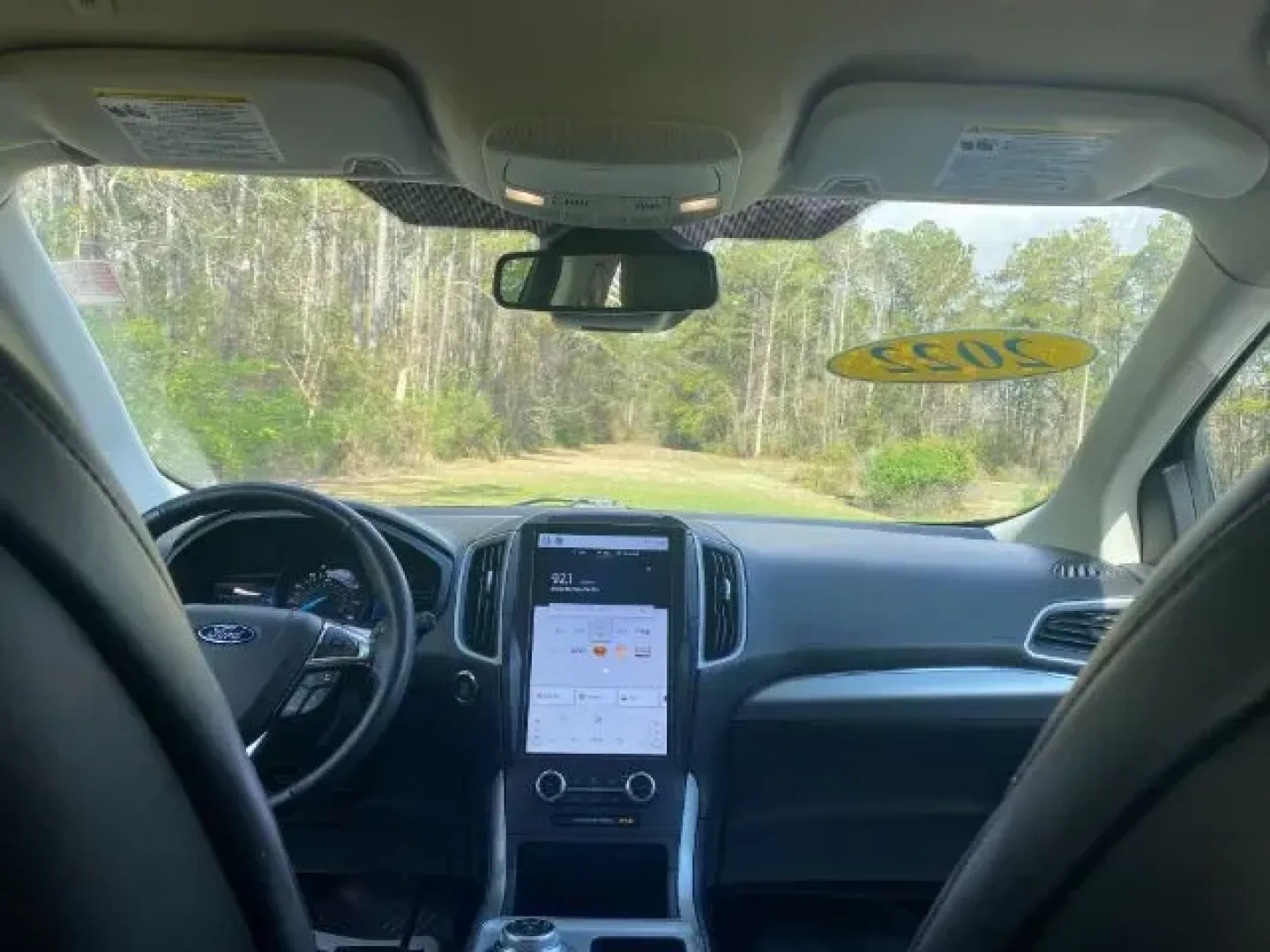 2022 /Ebony Ford Edge SEL AWD (2FMPK4J95NB) with an 2.0L L4 DOHC 16V engine, 6-Speed Automatic transmission, located at 9146 Ocean Hwy West, Calabash, NC, 28467, (910) 579-1110, 33.928635, -78.576157 - 2022 Ford Edge SEL AWD - Photo#5
