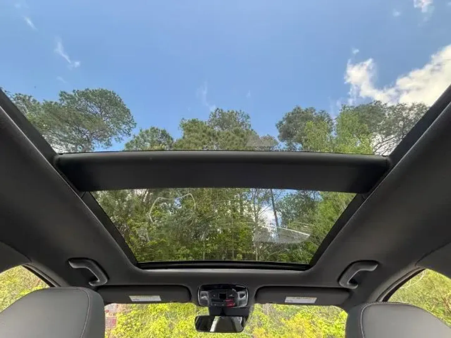 2023 /GRAY Hyundai Sonata SEL Plus (KMHL44J24PA) with an 1.6L L4 DOHC 16V engine, 8-Speed Automatic transmission, located at 2761 East Hwy 501, Conway, SC, 29526, (843) 331-1151, 33.781528, -78.989883 - 2023 Hyundai Sonata SEL Plus - Photo#7