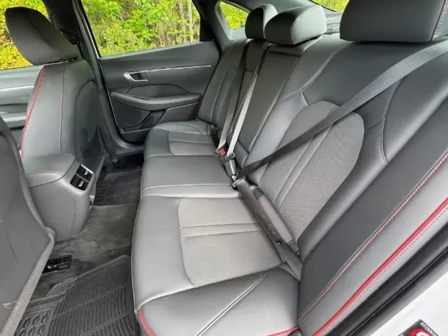 2023 /GRAY Hyundai Sonata SEL Plus (KMHL44J24PA) with an 1.6L L4 DOHC 16V engine, 8-Speed Automatic transmission, located at 2761 East Hwy 501, Conway, SC, 29526, (843) 331-1151, 33.781528, -78.989883 - 2023 Hyundai Sonata SEL Plus - Photo#9