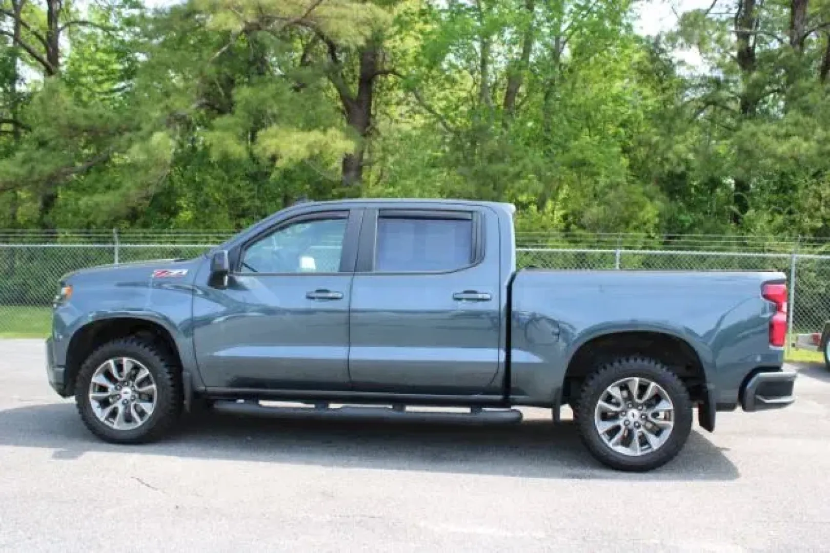 2019 Chevrolet Silverado 1500 RST (1GCUYEED3KZ) with an 2.7L I-4 gasoline direct injection engine, located at 9146 Ocean Hwy West, Calabash, NC, 28467, (910) 579-1110, 33.928635, -78.576157 - 2019 Chevrolet Silverado 1500 RST - Photo#2
