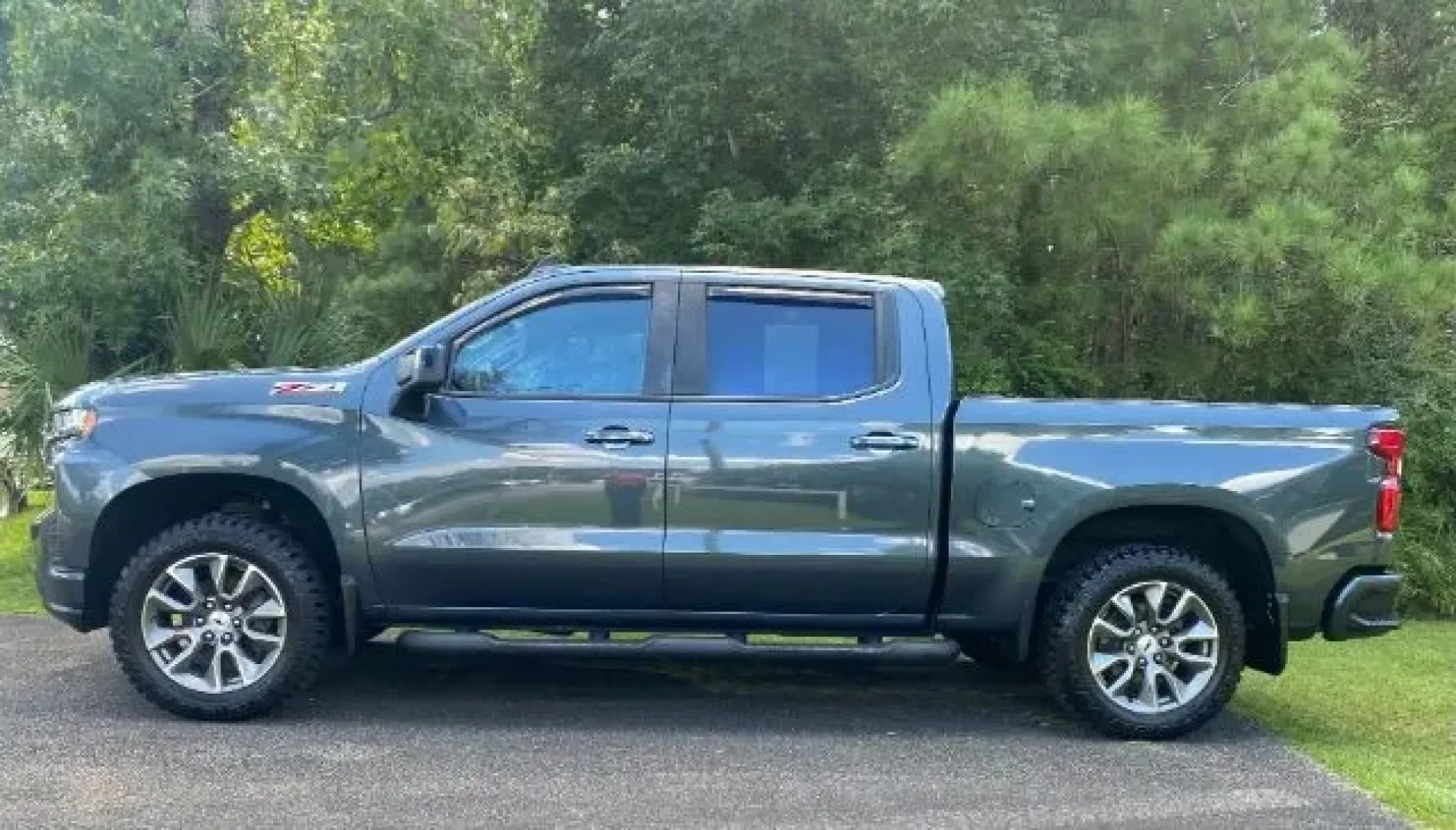 2019 Chevrolet Silverado 1500 RST (1GCUYEED3KZ) with an 5.3 V8 engine, located at 2761 East Hwy 501, Conway, SC, 29526, (843) 331-1151, 33.781528, -78.989883 - ### Discover Your Next Adventure with the 2019 Chevrolet Silverado 1500 at Car City - Calabash<br /> <br /> Are you ready to elevate your lifestyle with a versatile truck that perfectly blends power, comfort, and modern technology? The 2019 Chevrolet Silverado 1500 RST, available at Car City - Calab - Photo#1