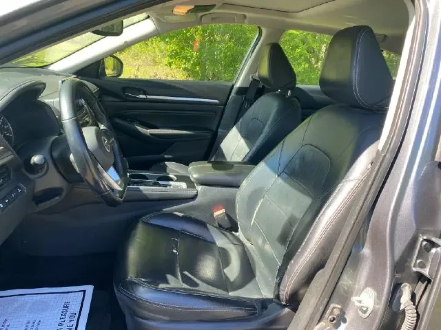 2020 /Charcoal, leather Nissan Altima 2.5 SL (1N4BL4EV1LC) with an 2.5L L4 DOHC 16V engine, Continuously Variabl transmission, located at 9146 Ocean Hwy West, Calabash, NC, 28467, (910) 579-1110, 33.928635, -78.576157 - 2020 Nissan Altima 2.5 SL - Photo#6