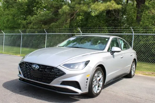 photo of 2023 Hyundai Sonata SEL