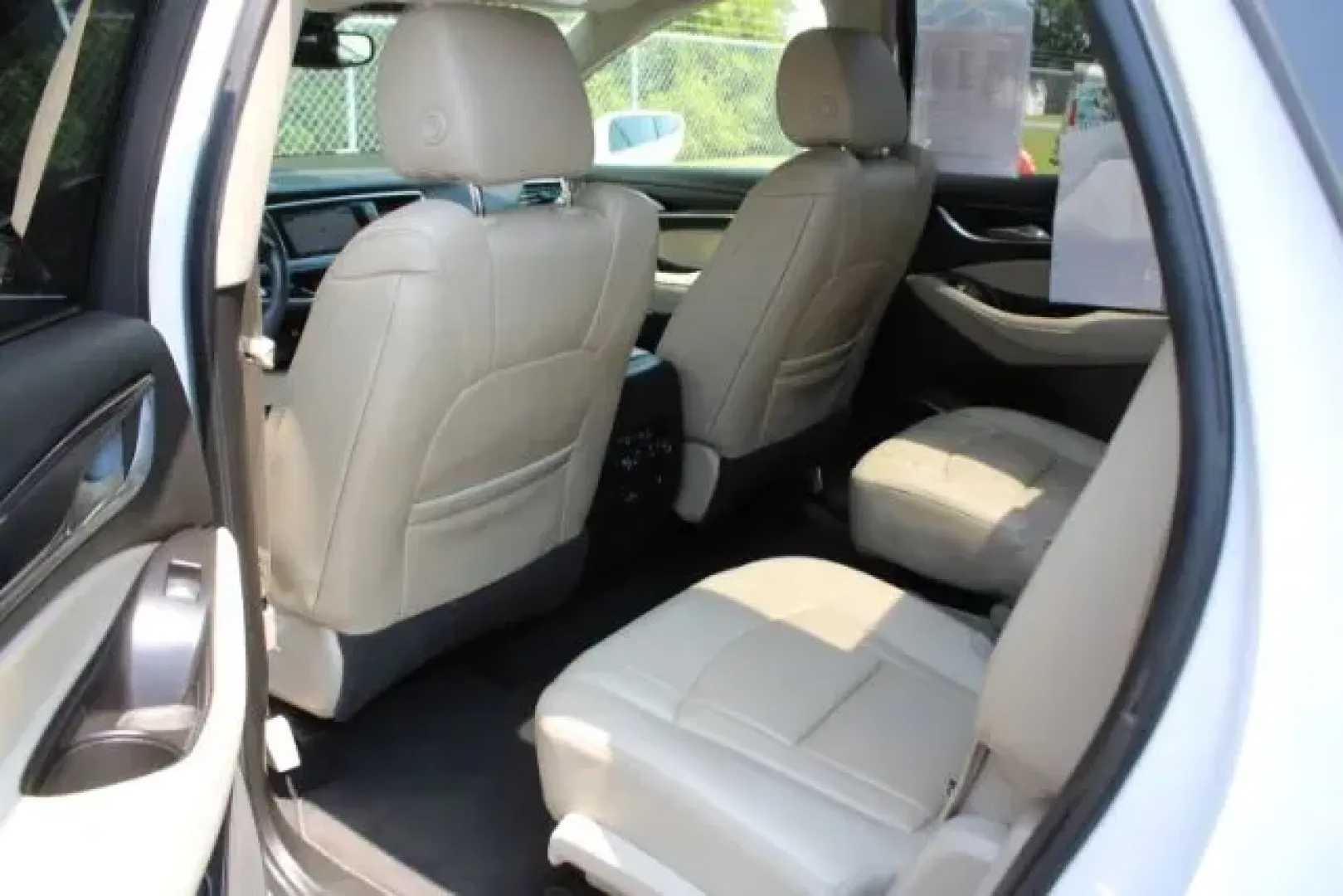 2018 Buick Enclave Premium (5GAERCKW3JJ) with an 3.6L V-6 gasoline direct injection engine, located at 3598 James B White Hwy South, Whiteville, NC, 28472, (910) 642-3196, 34.294846, -78.732613 - 2018 Buick Enclave Premium - Photo#8