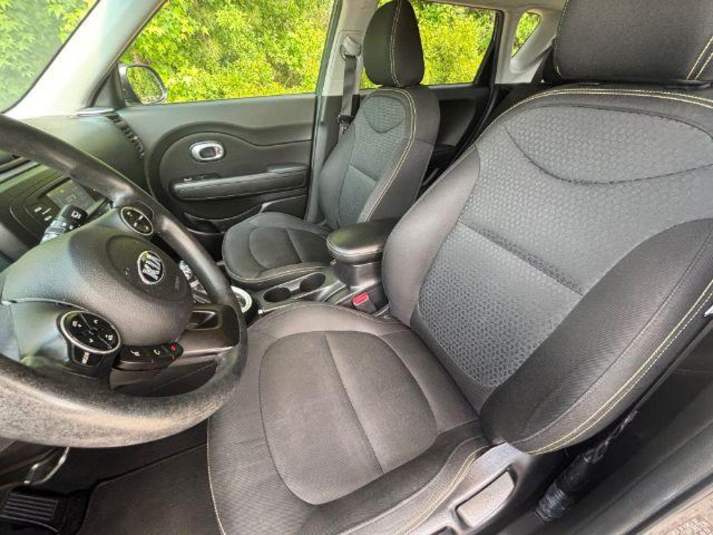 2016 /Black, cloth Kia Soul + (KNDJP3A56G7) with an 2.0L L4 DOHC 16V engine, 6-Speed Automatic transmission, located at 2761 East Hwy 501, Conway, SC, 29526, (843) 331-1151, 33.781528, -78.989883 - 2016 Kia Soul + - Photo#7