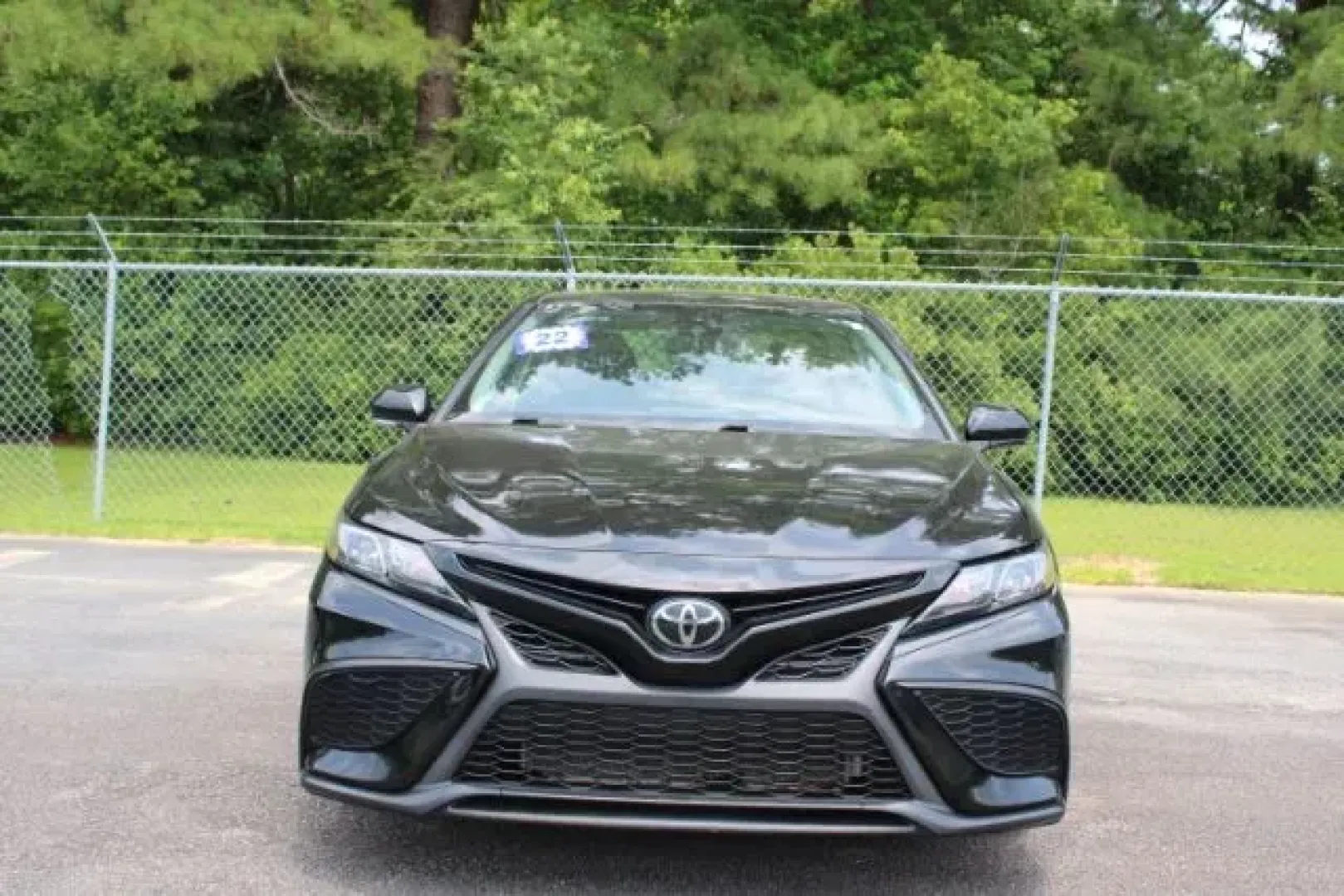 2022 Toyota Camry SE | SE Nightshade Edition (4T1G11AK2NU) with an 2.5L I-4 port/direct injection engine, located at 3598 James B White Hwy South, Whiteville, NC, 28472, (910) 642-3196, 34.294846, -78.732613 - 2022 Toyota Camry SE | SE Nightshade Edition - Photo#1