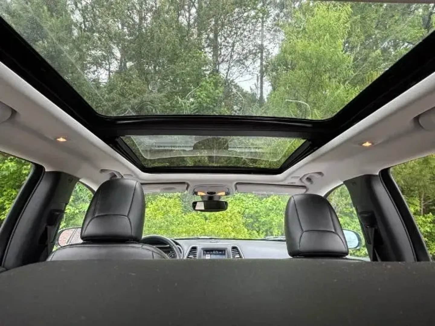 2019 /Black Jeep Cherokee Altitude 4x4 (1C4PJMLN3KD) with an Other engine, located at 2761 East Hwy 501, Conway, SC, 29526, (843) 331-1151, 33.781528, -78.989883 - **Discover the 2019 Jeep Cherokee Altitude 4x4: Your Ultimate Adventure Companion!**<br /> <br /> Are you ready to elevate your driving experience? The 2019 Jeep Cherokee Altitude 4x4 is the ideal crossover for those seeking adventure without compromising on comfort. Whether you're planning a weeken - Photo#9