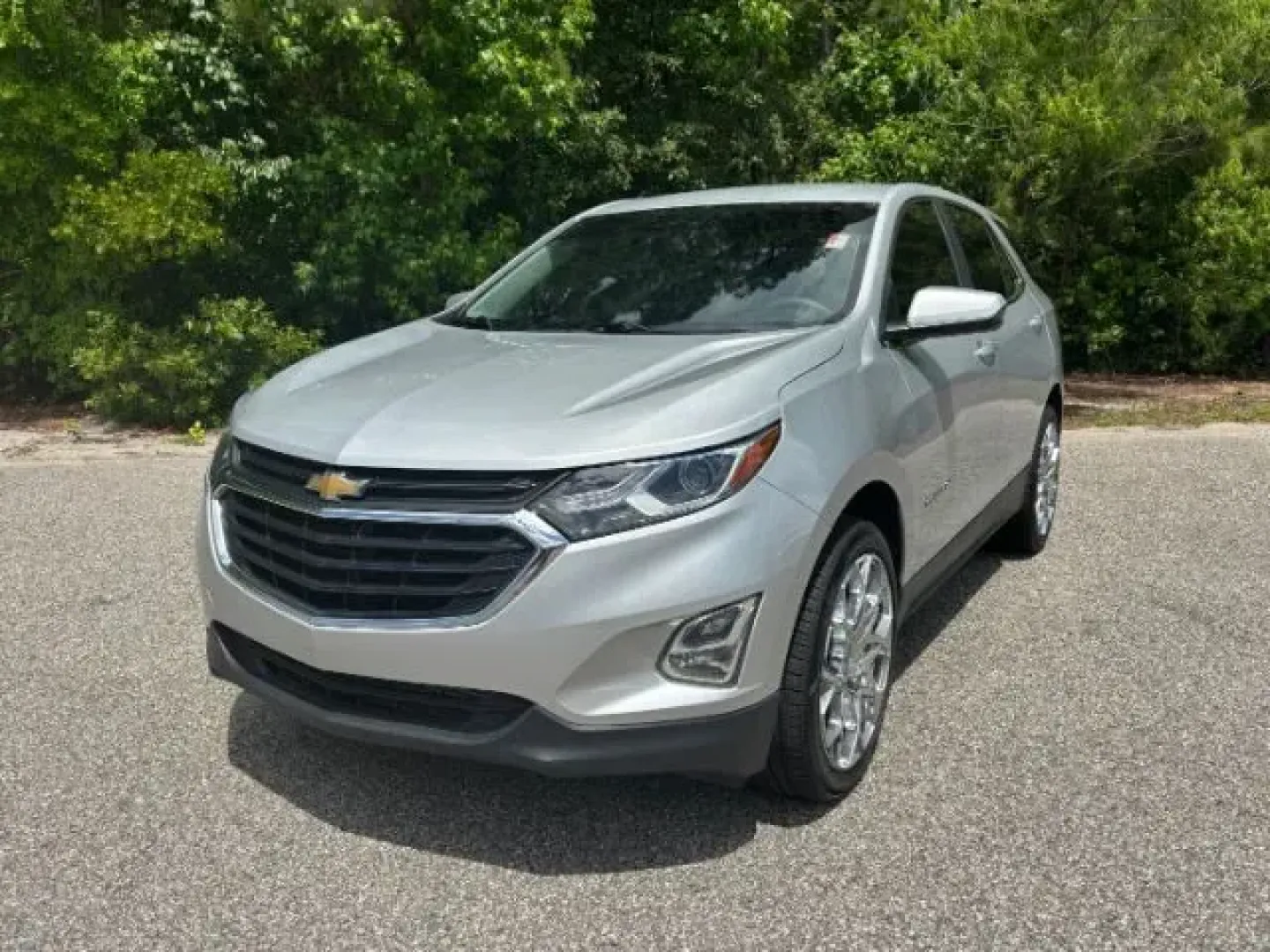 2021 Chevrolet Equinox LT AWD (2GNAXUEV6M6) with an 1.5L L4 DOHC 16V TUR engine, 6-Speed Automatic transmission, located at 2761 East Hwy 501, Conway, SC, 29526, (843) 331-1151, 33.781528, -78.989883 - 2021 Chevrolet Equinox LT AWD - Photo#0