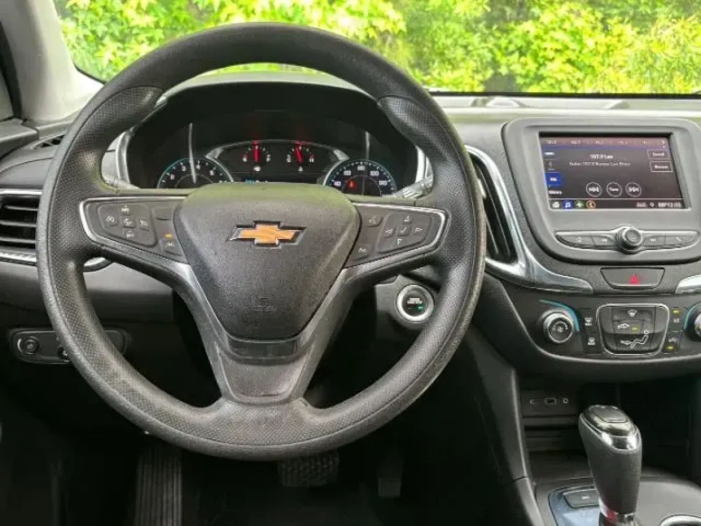 2021 Chevrolet Equinox LT AWD (2GNAXUEV6M6) with an 1.5L L4 DOHC 16V TUR engine, 6-Speed Automatic transmission, located at 2761 East Hwy 501, Conway, SC, 29526, (843) 331-1151, 33.781528, -78.989883 - 2021 Chevrolet Equinox LT AWD - Photo#6