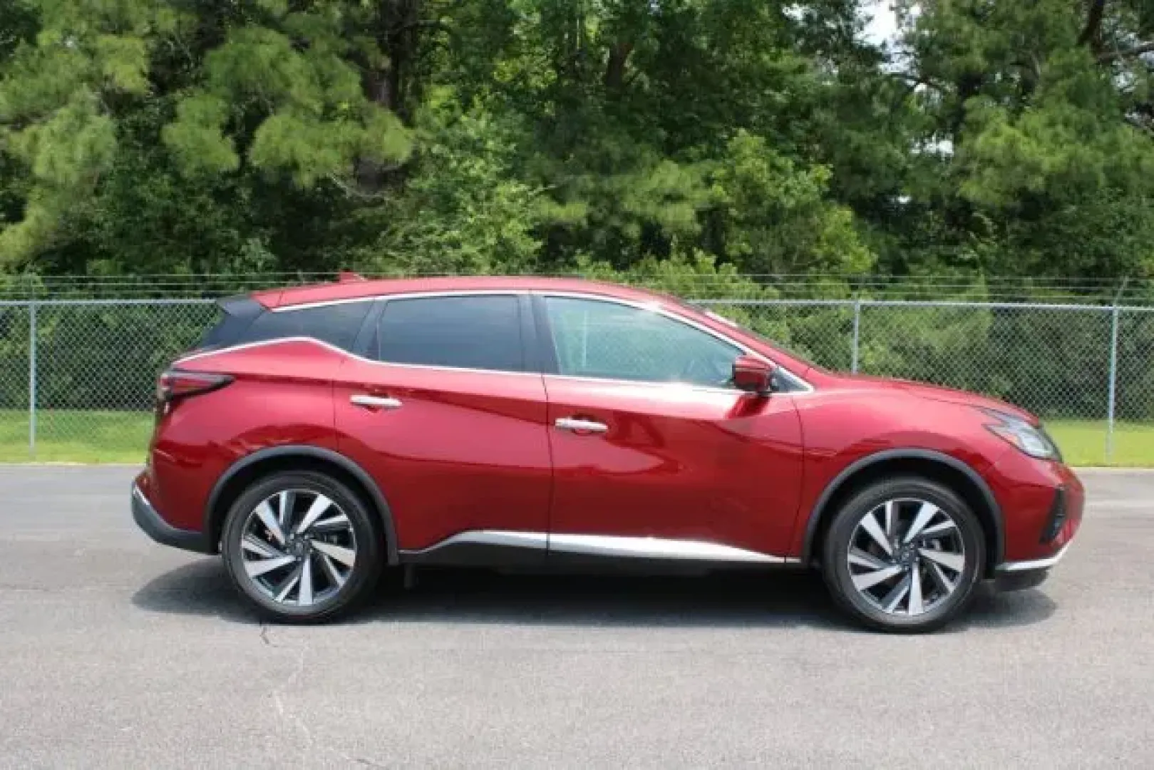 2023 Nissan Murano SL Intelligent AWD (5N1AZ2CS4PC) with an 3.5L V-6 DOHC engine, located at 3598 James B White Hwy South, Whiteville, NC, 28472, (910) 642-3196, 34.294846, -78.732613 - 2023 Nissan Murano SL Intelligent AWD - Photo#4