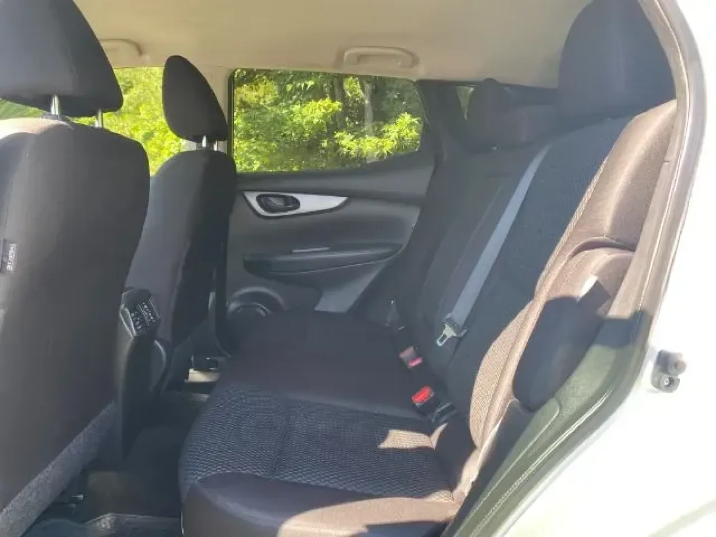 2021 /BLACK CLOTH Nissan Rogue Sport S (JN1BJ1AVXMW) with an 2.0L L4 DOHC 16V engine, Continuously Variabl transmission, located at 9146 Ocean Hwy West, Calabash, NC, 28467, (910) 579-1110, 33.928635, -78.576157 - 2021 Nissan Rogue Sport S - Photo#7