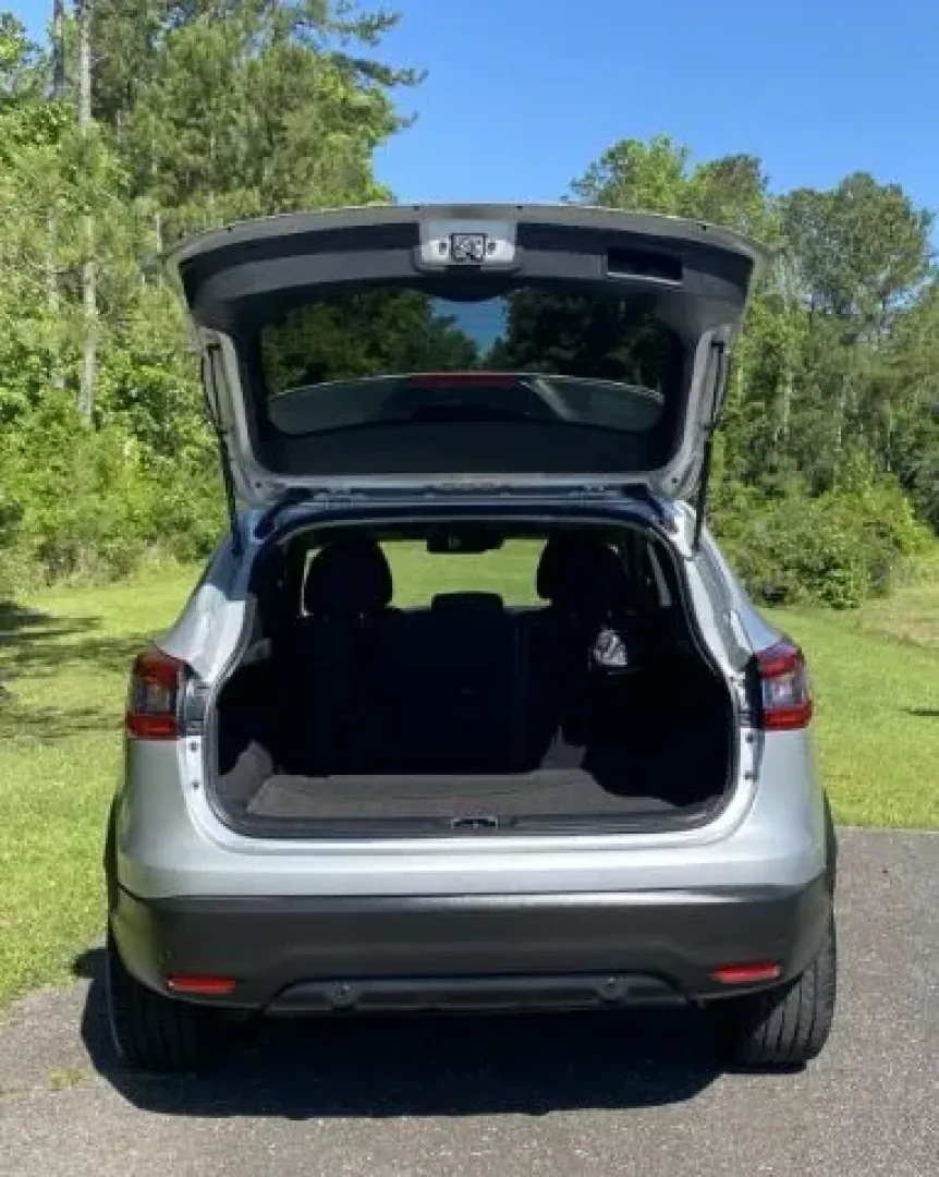 2021 /BLACK CLOTH Nissan Rogue Sport S (JN1BJ1AVXMW) with an 2.0L L4 DOHC 16V engine, Continuously Variabl transmission, located at 9146 Ocean Hwy West, Calabash, NC, 28467, (910) 579-1110, 33.928635, -78.576157 - 2021 Nissan Rogue Sport S - Photo#8