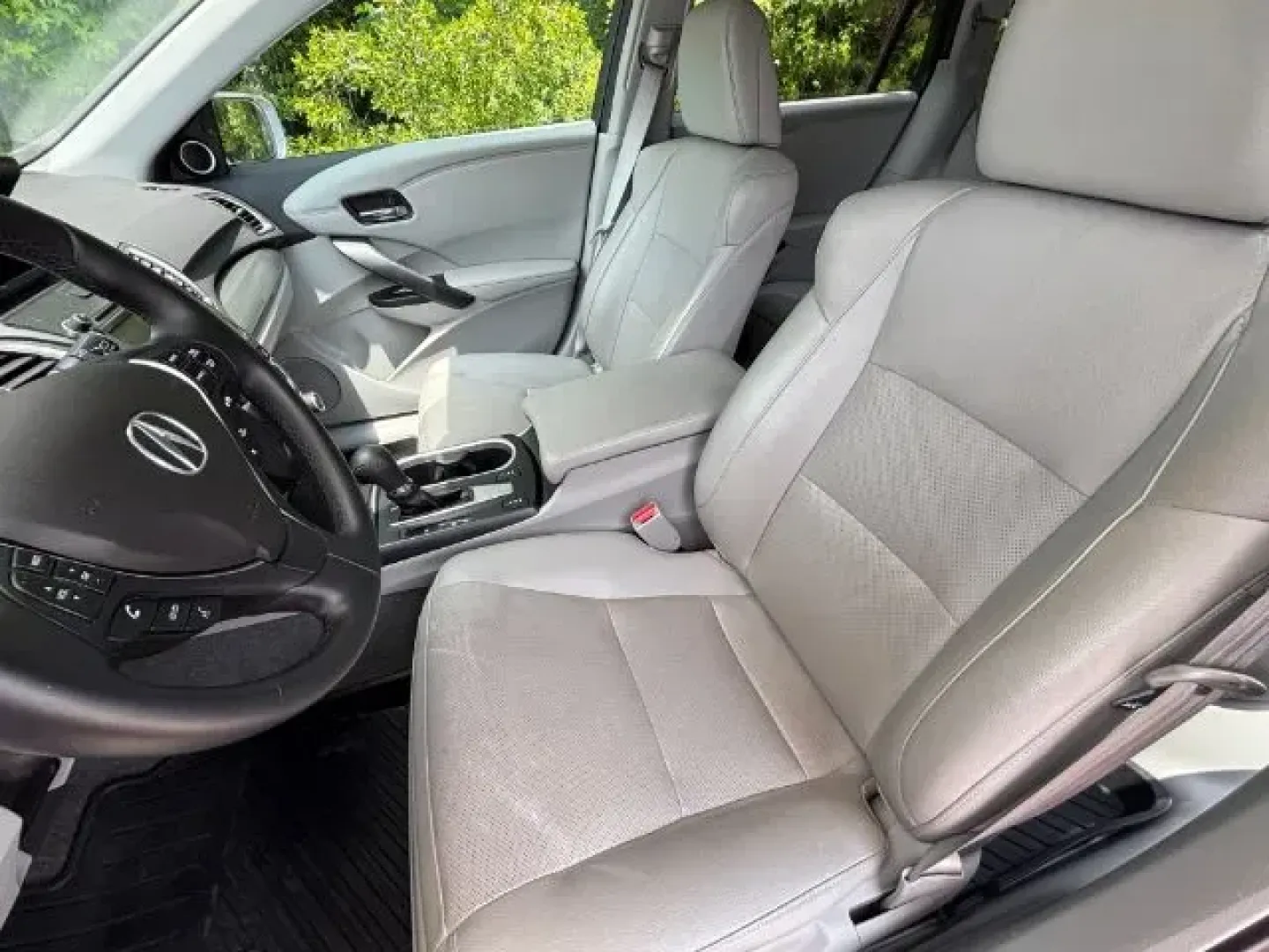 2017 /Graystone Acura RDX w/Technology Package | w/Technology and AcuraWatch Plus Packages (5J8TB3H56HL) with an 3.5L V-6 i-VTEC variable valve control engine, located at 2761 East Hwy 501, Conway, SC, 29526, (843) 331-1151, 33.781528, -78.989883 - ### Discover Your Next Adventure with This 2017 Acura RDX at Car City - Conway!<br /> <br /> Are you ready to elevate your family outings or weekend getaways? The 2017 Acura RDX is perfect for anyone seeking a blend of luxury, comfort, and versatility in a pre-owned vehicle. Whether you're navigatin - Photo#7