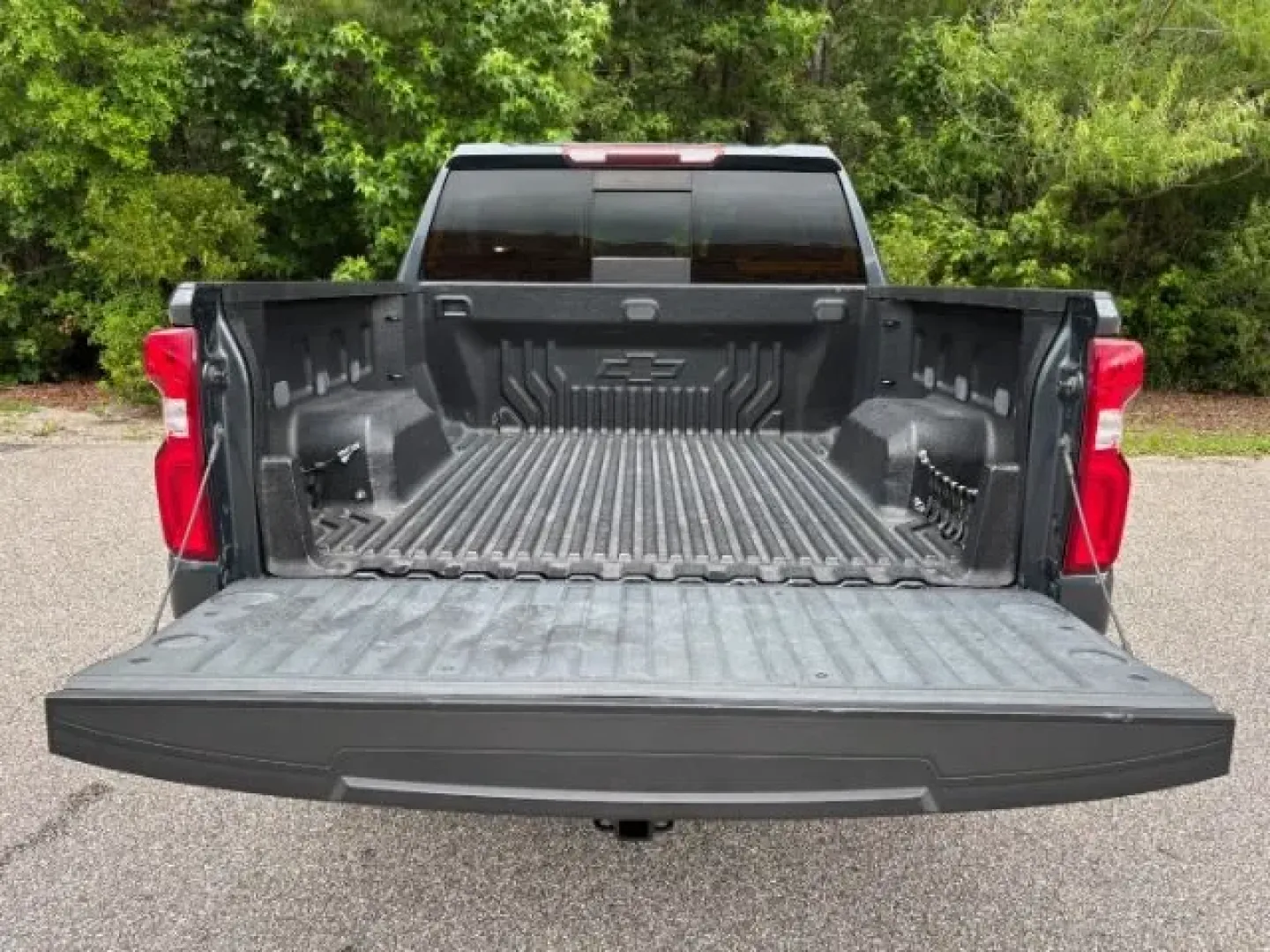 2019 /Jet Black Chevrolet Silverado 1500 RST (1GCPWDED2KZ) with an Other engine, located at 9146 Ocean Hwy West, Calabash, NC, 28467, (910) 579-1110, 33.928635, -78.576157 - Are you ready to elevate your lifestyle with a vehicle that effortlessly combines performance and versatility? Look no further than this stunning 2019 Chevrolet Silverado 1500, available now at Car City - Whitesville, your trusted pre-owned dealership located at 3598 James B White Hwy South, Whitevi - Photo#10
