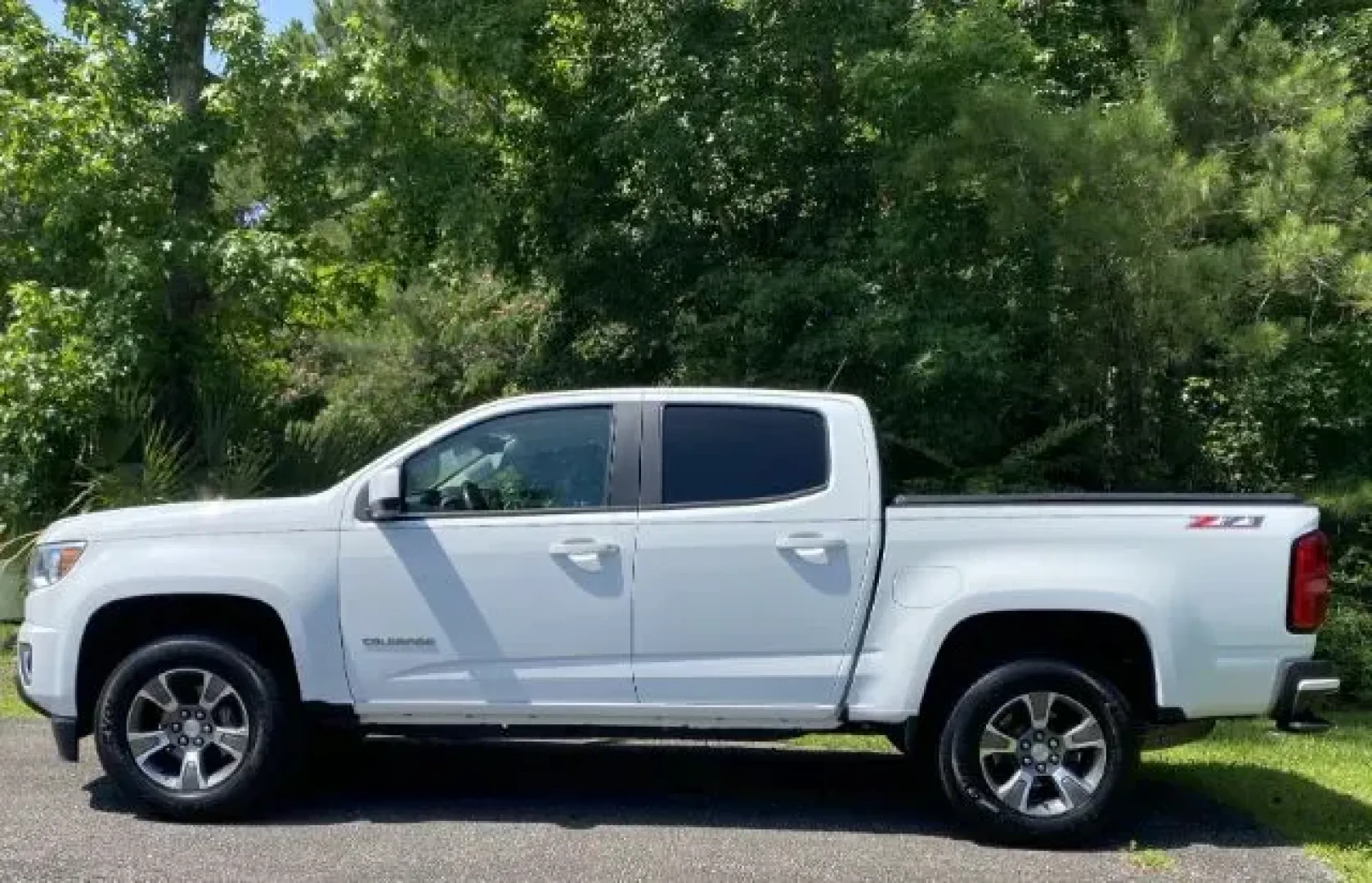 2017 Chevrolet Colorado Z71 (1GCGSDENXH1) with an Other engine, located at 9146 Ocean Hwy West, Calabash, NC, 28467, (910) 579-1110, 33.928635, -78.576157 - 2017 Chevrolet Colorado Z71 - Photo#1