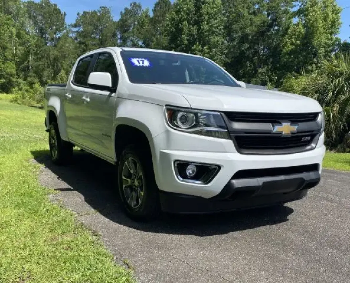 2017 Chevrolet Colorado Z71 (1GCGSDENXH1) with an Other engine, located at 9146 Ocean Hwy West, Calabash, NC, 28467, (910) 579-1110, 33.928635, -78.576157 - 2017 Chevrolet Colorado Z71 - Photo#3