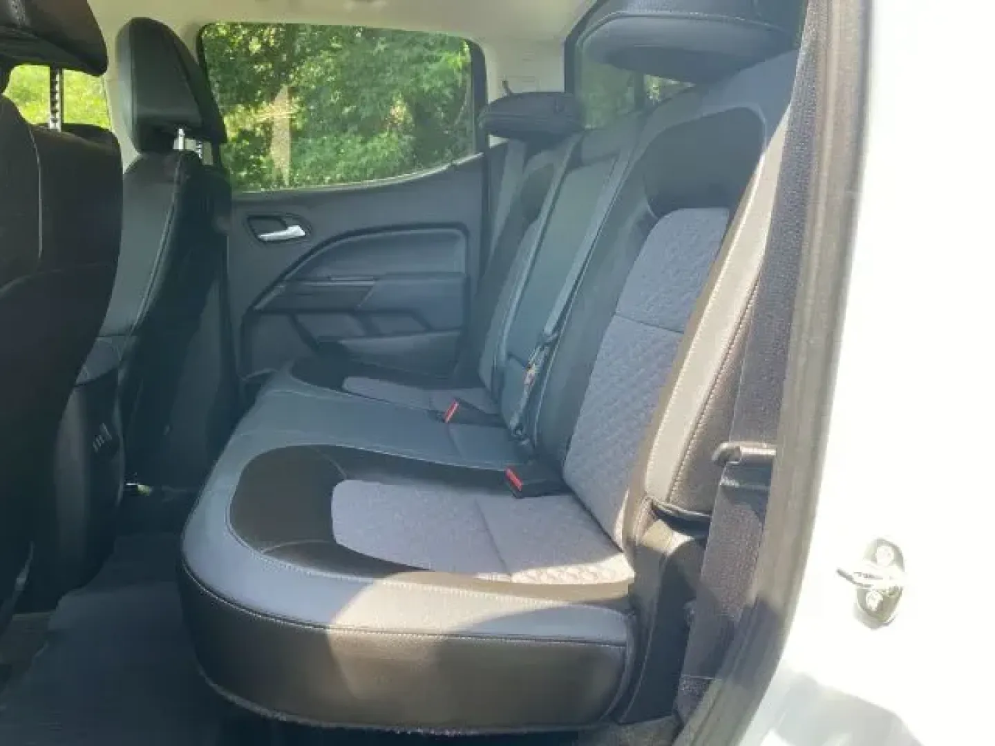 2017 Chevrolet Colorado Z71 (1GCGSDENXH1) with an Other engine, located at 9146 Ocean Hwy West, Calabash, NC, 28467, (910) 579-1110, 33.928635, -78.576157 - 2017 Chevrolet Colorado Z71 - Photo#8