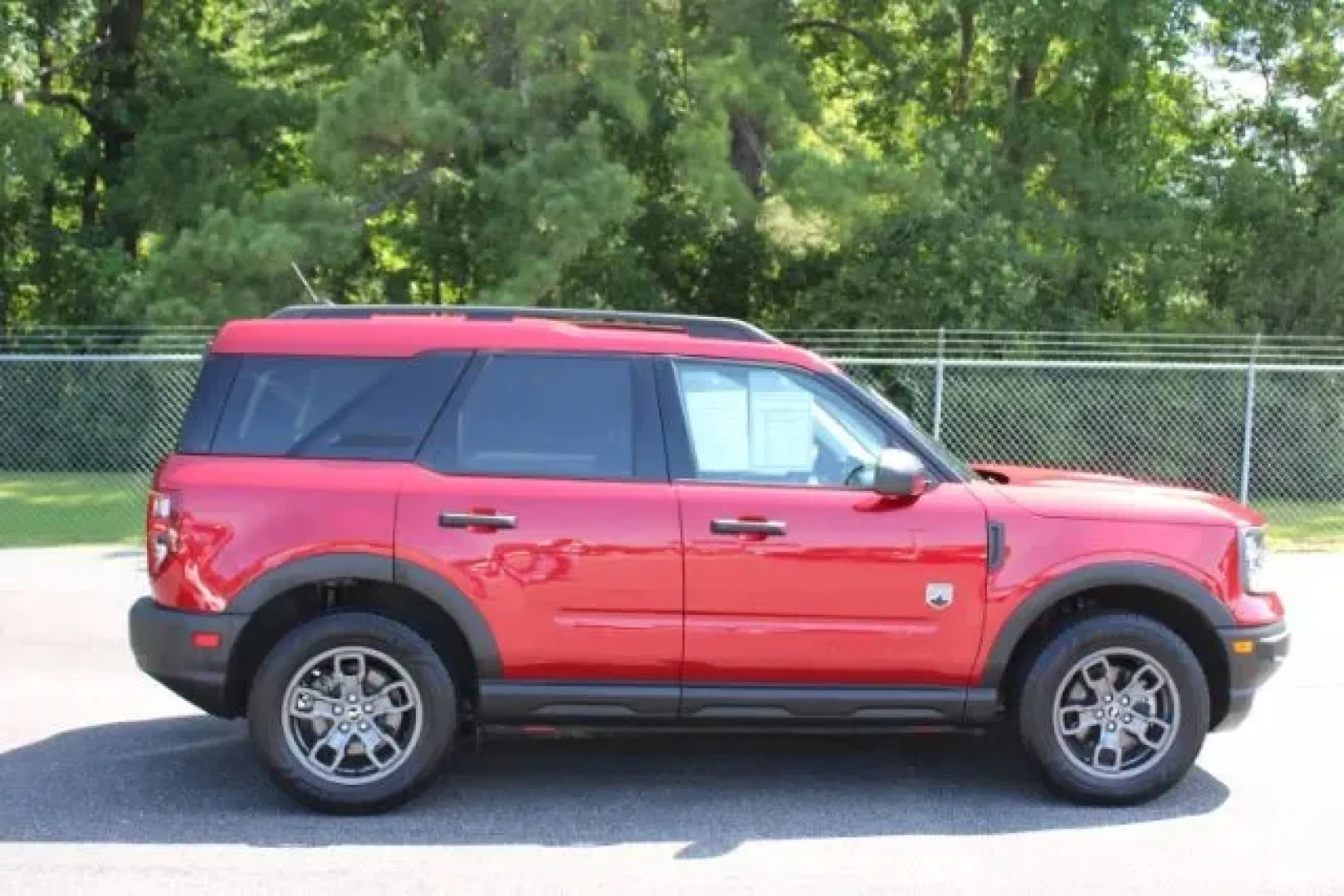 2021 Ford Bronco Sport Big Bend (3FMCR9B65MR) with an EcoBoost 1.5L I-3 port/direct injection engine, located at 3598 James B White Hwy South, Whiteville, NC, 28472, (910) 642-3196, 34.294846, -78.732613 - 2021 Ford Bronco Sport Big Bend - Photo#4