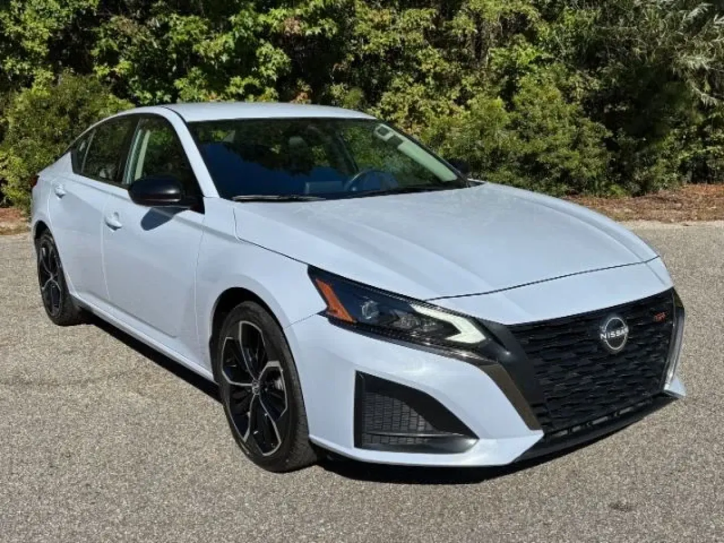 2024 /CHARCOAL SPORT LEATH Nissan Altima SR FWD (1N4BL4CV2RN) with an 2.5L I-4 gasoline di engine, located at 2761 East Hwy 501, Conway, SC, 29526, (843) 331-1151, 33.781528, -78.989883 - **Elevate Your Daily Drive with the 2024 Nissan Altima SR Your Perfect Companion for Life in Conway!**<br /> <br /> Are you in the market for a reliable, stylish sedan that suits your dynamic lifestyle? Look no further! At Car City - Conway, we present the 2024 Nissan Altima SR, a perfect blend of - Photo#1