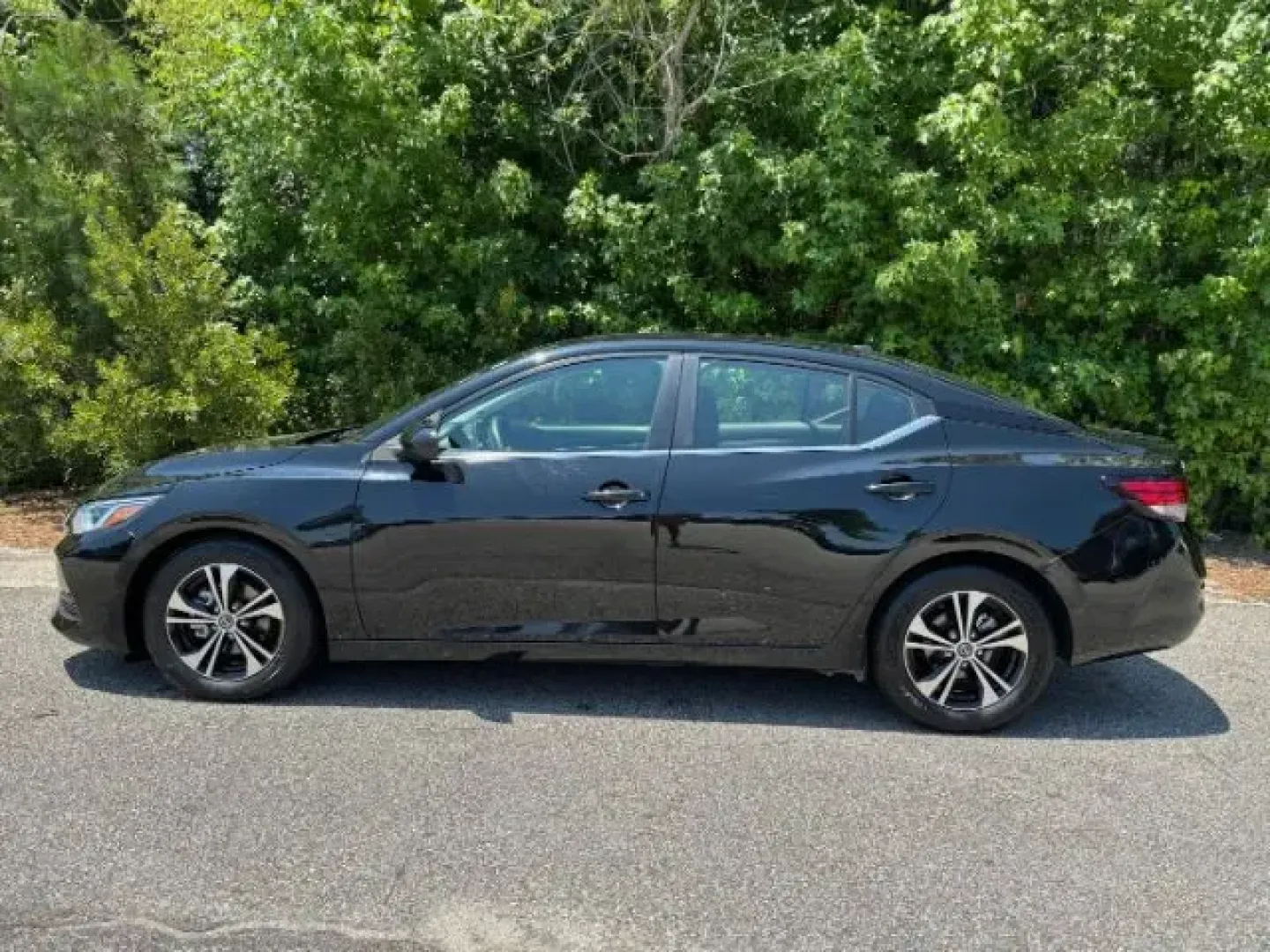 2023 /Charcoal Nissan Sentra SV Xtronic CVT (3N1AB8CV2PY) with an 2L I-4 gasoline direct injection engine, located at 2761 East Hwy 501, Conway, SC, 29526, (843) 331-1151, 33.781528, -78.989883 - **Discover Your Next Adventure with the 2023 Nissan Sentra at Car City - Conway!**<br /> <br /> Are you in search of a reliable, stylish sedan to elevate your everyday journeys? Look no further than the 2023 Nissan Sentra, a vehicle perfectly designed for those who value a blend of comfort, efficien - Photo#2