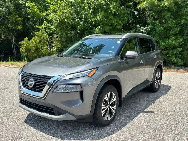 photo of 2021 Nissan Rogue SV FWD